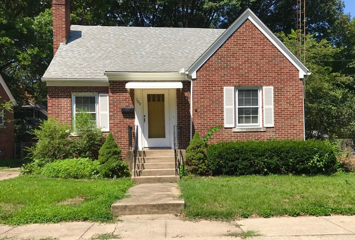 109 S English Ave, Springfield, IL 62704 House Rental in Springfield