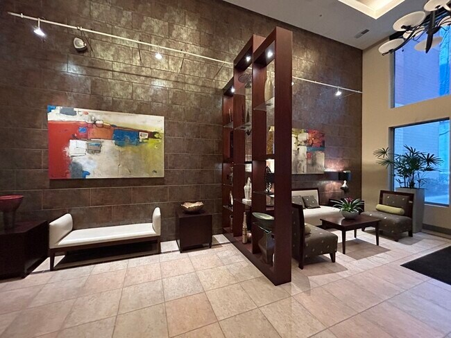 Foto del edificio - 701 Royal Ct