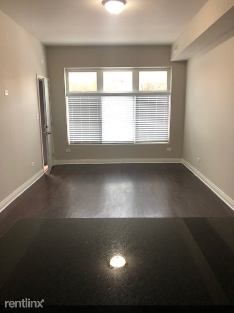 Foto del edificio - 4412 S Prairie Ave