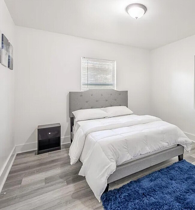 Foto del edificio - 3120 SW 12th Pl