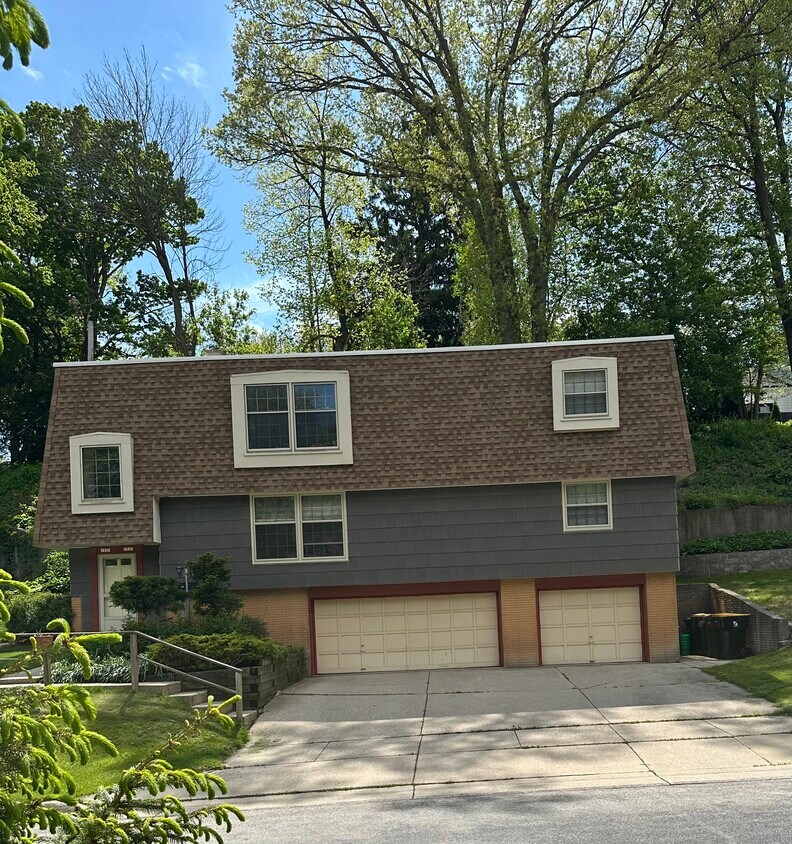 Foto principal - 1331 Martha Washington Dr
