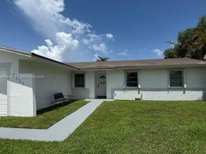 Building Photo - 7235 SW 131st Ave