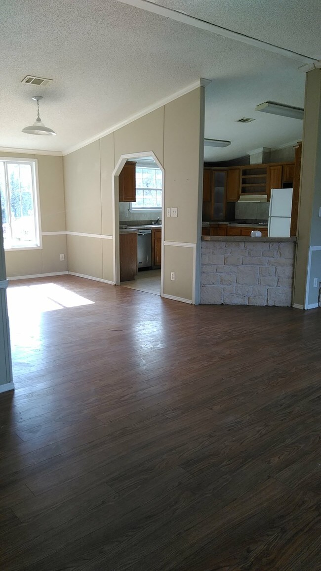 Building Photo - 315 Bull Bayou Rd
