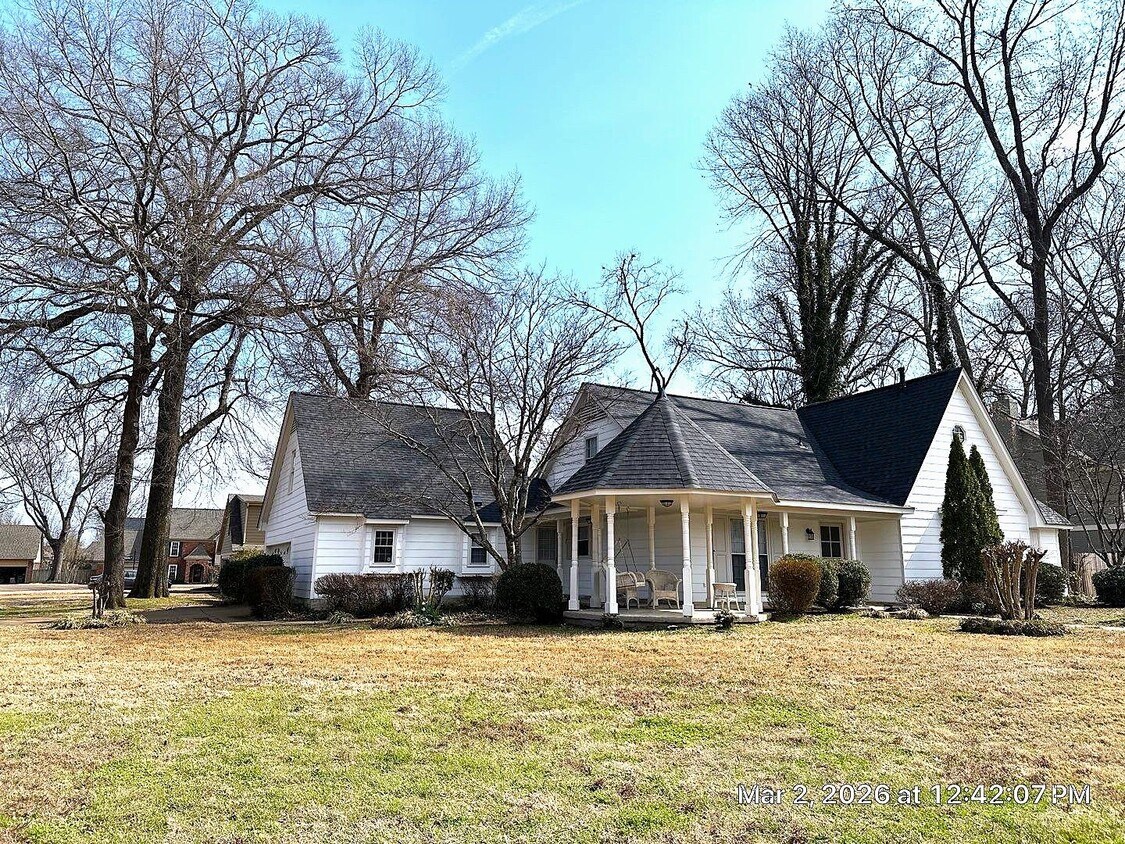 Germantown/ Gorgeous 5 Bedroom Home Newly Renovated - Germantown/ Gorgeous 5 Bedroom Home Newly Renovated