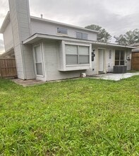 Building Photo - 7842 Winehill Ln