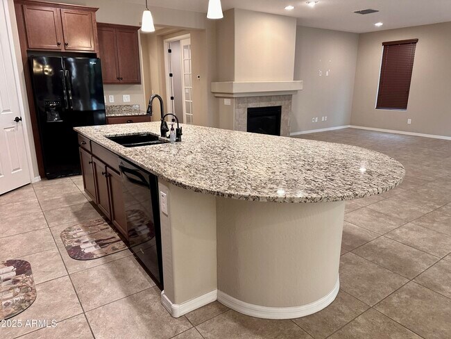 Foto del edificio - 7229 E Plata Ave