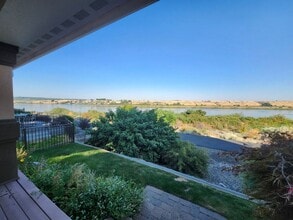 Building Photo - 3104 Willow Pointe Dr