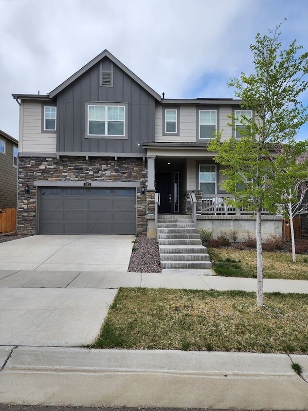 933 S Eaton Pkwy, Aurora, CO 80018 House Rental in Aurora, CO