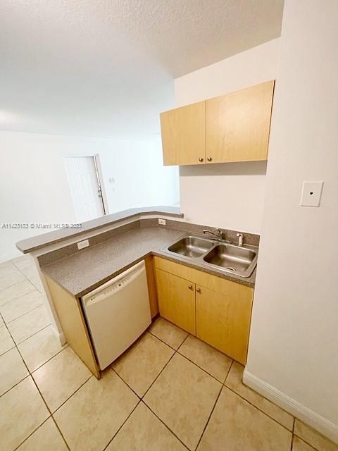 Foto del edificio - 1012 Villa Cir