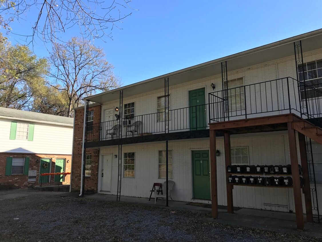Foto principal - 1523 Compton St NE