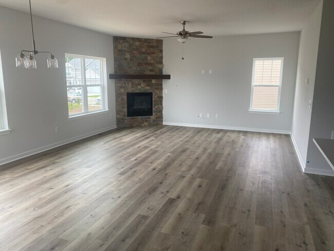 living room - 604 Cherry Ct