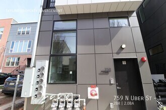 Building Photo - 759 N Uber St
