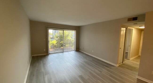 Building Photo - 133 Orchard Trace Ln