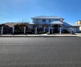 Building Photo - 2014 Vista Ridge Dr