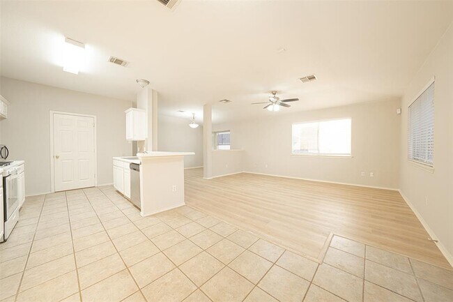 Foto del edificio - 3803 Top Rock Ln