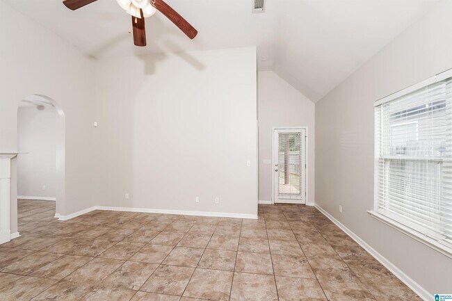 Building Photo - 4563 Rosser Loop Dr