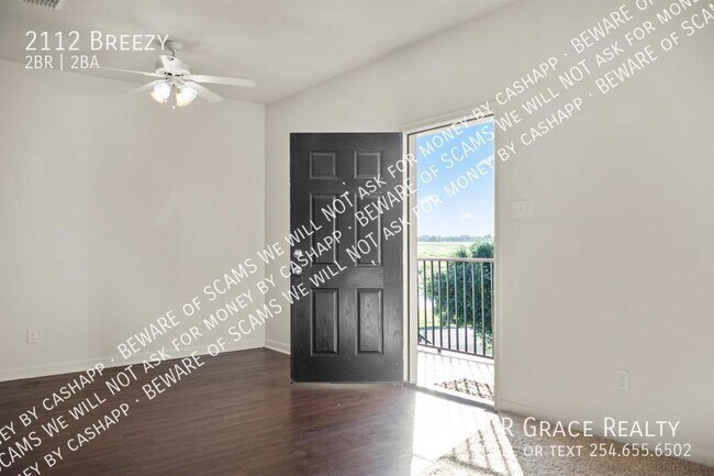 Building Photo - 2112 Breezy Dr
