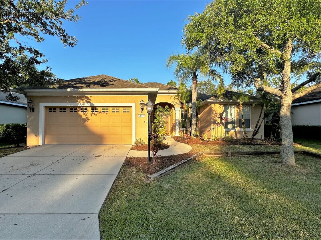 11746 Hidden Forest Loop House Rental in Parrish, FL