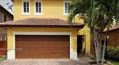 Building Photo - 4143 NE 9th St