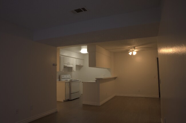 Foto del edificio - 13950 Foothill Blvd