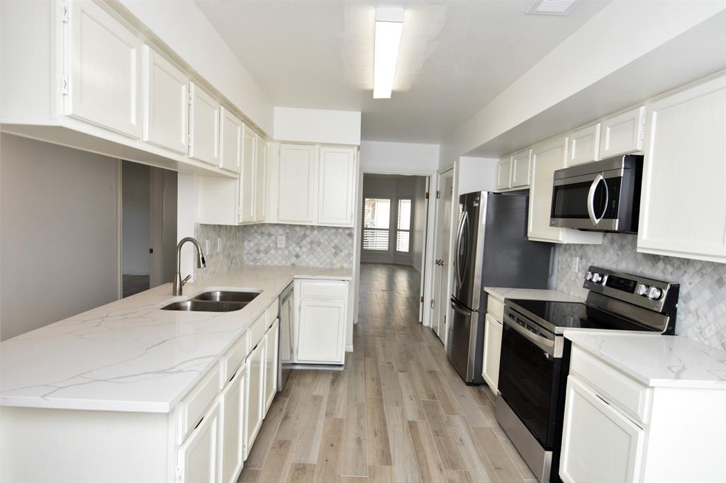 13361 Parkway Blvd Unit 23, Sugar Land, TX 77478 Condo for Rent in