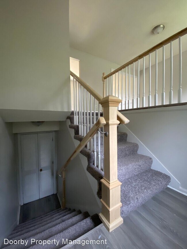Building Photo - 4 br, 2.5 bath House - 6603 Hillbrook Ln