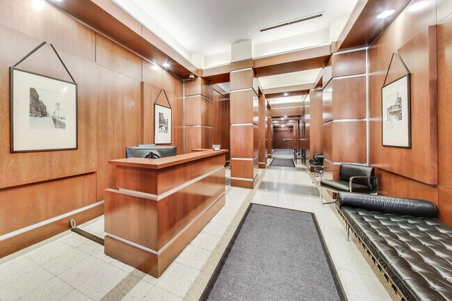 Foto del edificio - 5 E 14th Pl