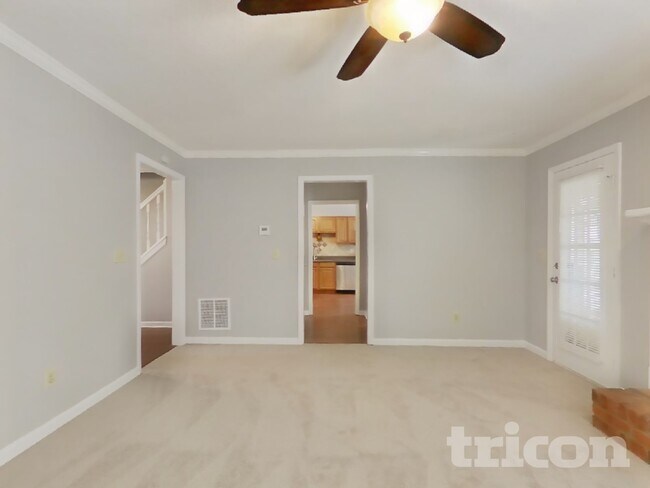 Building Photo - 4981 Brownwood Dr