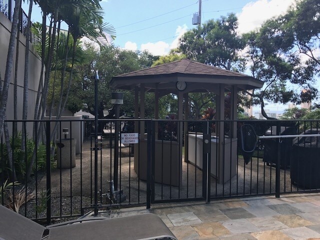 Building Photo - 2 Bedroom, 2 Bathroom, 2 Parking (Iolani P...