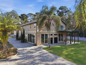Building Photo - 1450 Wentworth Ave