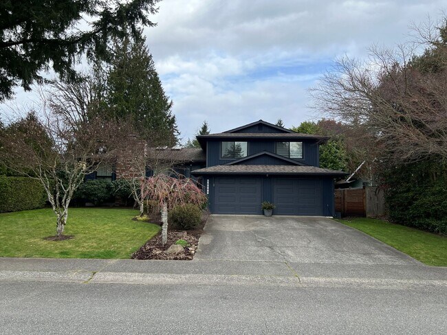 Foto del edificio - Gorgeous 3 Bedroom 2 Bath Home in Desirable Fairwood, Renton