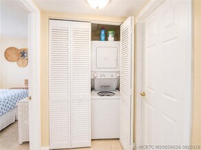 Building Photo - 7380 S Ocean Dr