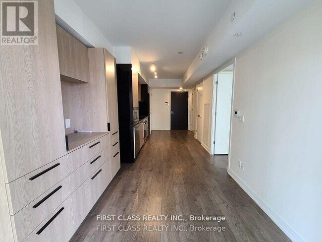 Building Photo - 18 Maitland Terrace