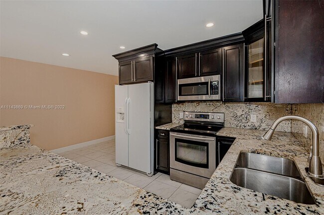 Foto del edificio - 401 SW 76th Terrace