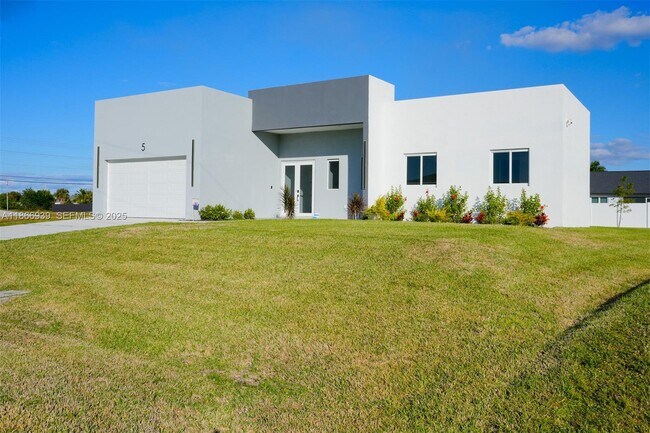 Foto del edificio - 5 SW 26th Pl