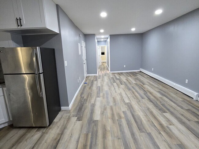 Building Photo - 3 Bedroom apartment in Brooklyn