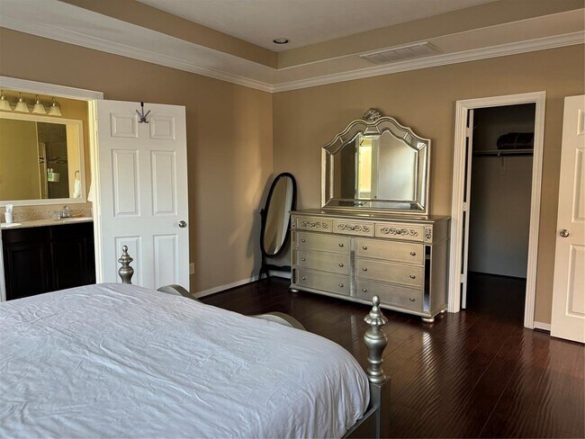 Building Photo - 4118 Ponderosa Hills Ln