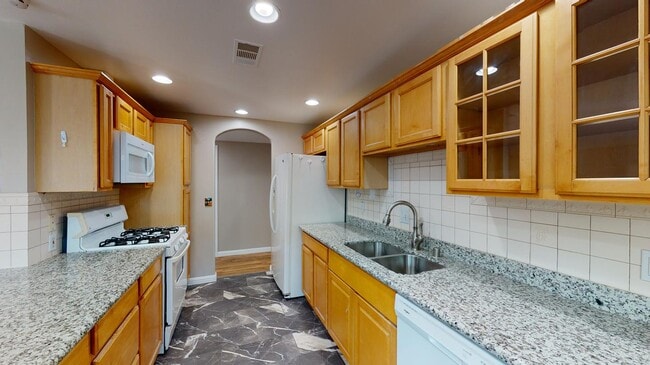 Building Photo - Charming & contemporary Concord home near BART