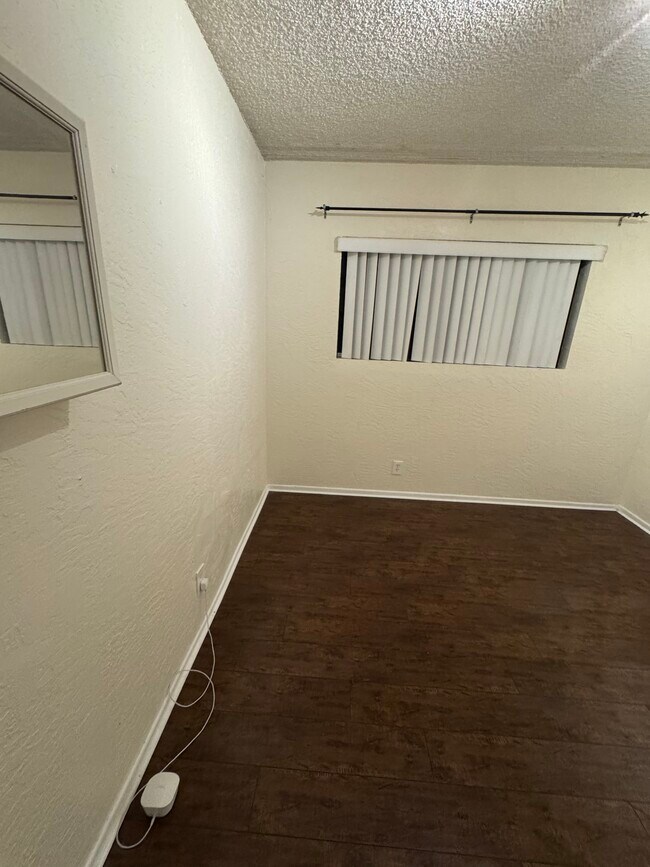 Building Photo - 1801 Morgan Ln