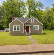 Building Photo - 966 S Greer St