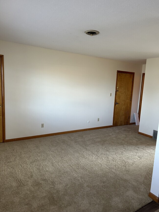 Foto del edificio - 821 S Pasfield St