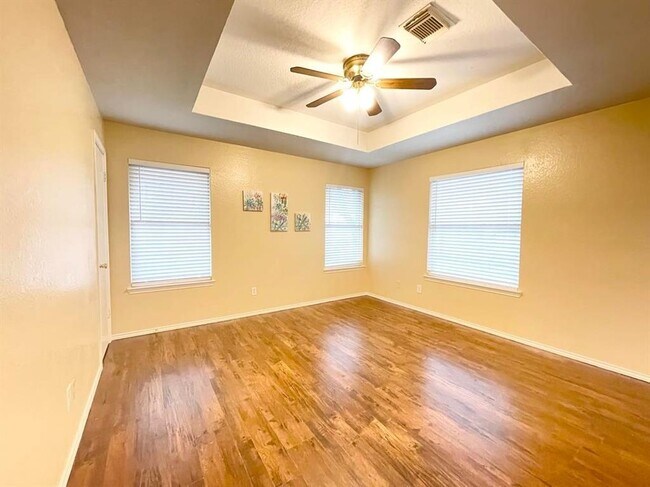 Building Photo - 23223 Lone Wolf Trail
