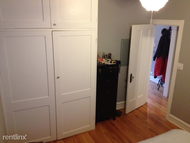 Primary Photo - 219 N Oak Park Ave