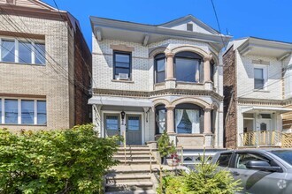 Building Photo - 415 Gregory Ave