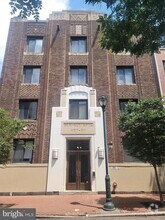 Building Photo - 1137 Pine St