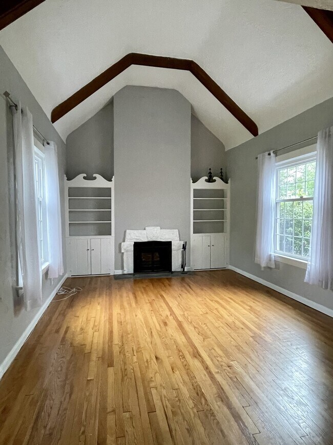 Foto del edificio - 2484 Eaton Rd
