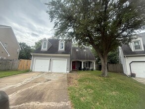 Building Photo - 912 Park Landing Ct