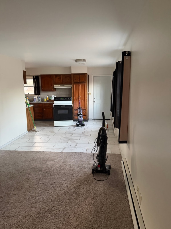 Building Photo - 19 Eton Ct