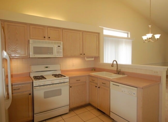 Foto del edificio - 14019 S Oakdale Cir