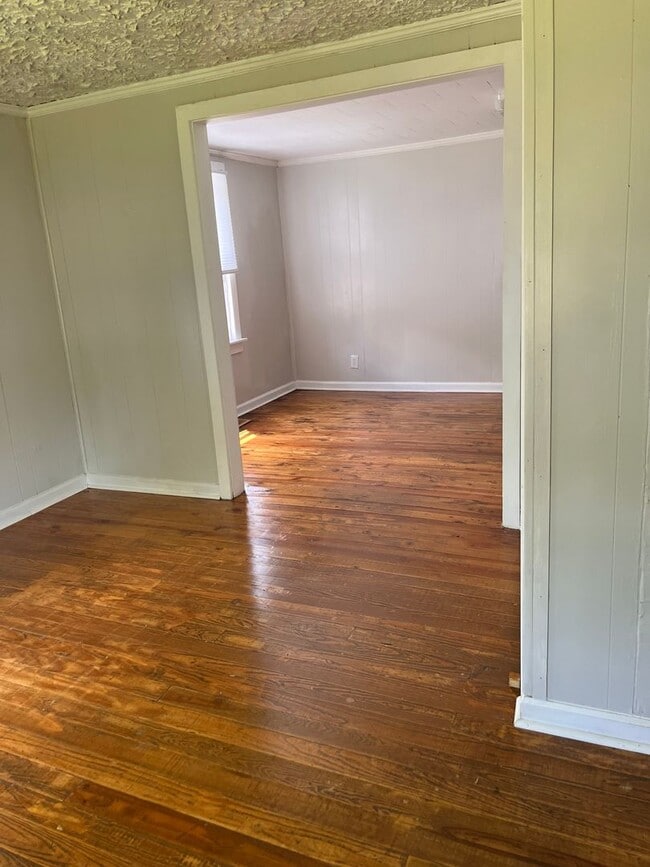 Foto del edificio - 2 bedroom home in Historic Downtown Walking District of Morehead City with fenced in yard